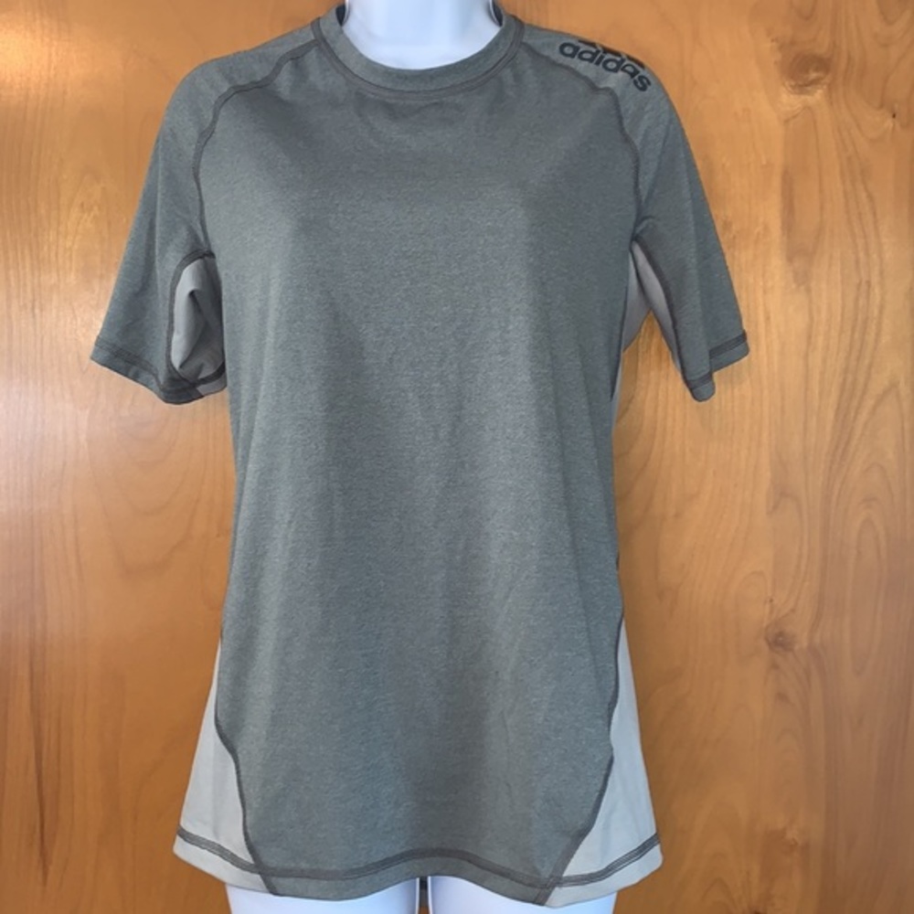 New Adidas techfit climacool gray short sleeve tee